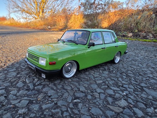 Wartburg 353 tiefer - 1:18,